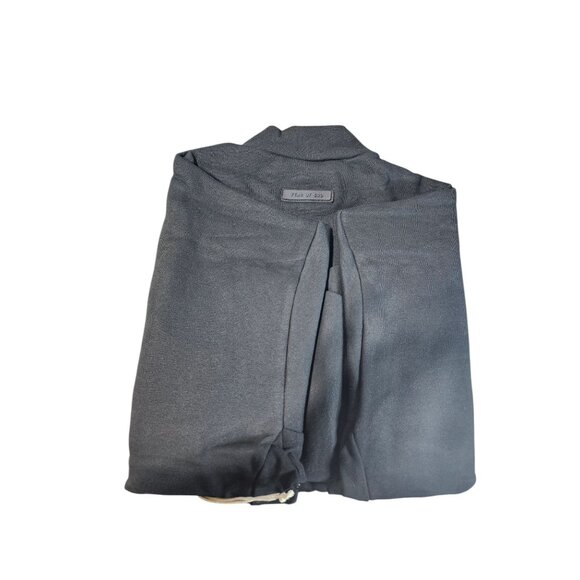 Essentials Size XS - Picture 4 of 4